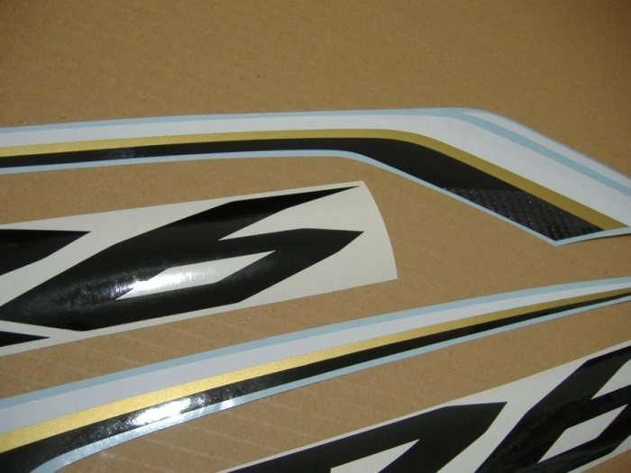 Yamaha YZF-R6 2013 with Red/White Replica Decal