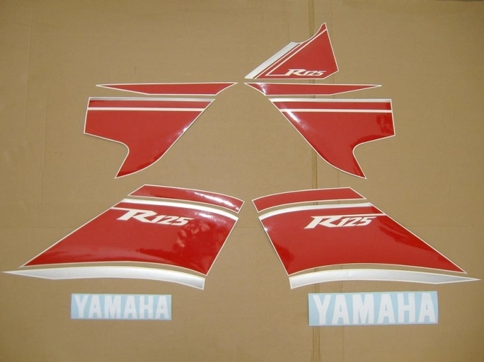Yamaha YZF-R125 2008 with White/Red Vinyl-Sticker