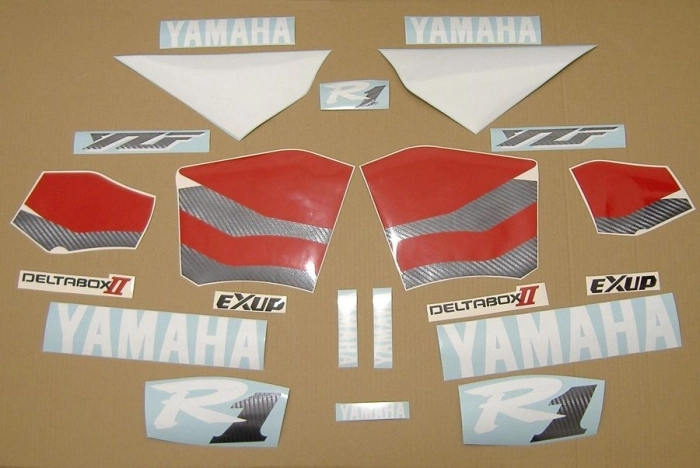 Yamaha YZF-R1 2000 with Red Vinyl-Sticker