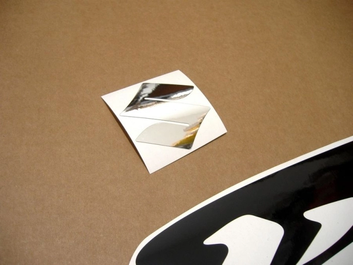 Suzuki Hayabusa GSX-1300R 2010-2011 with Black Replica Decal