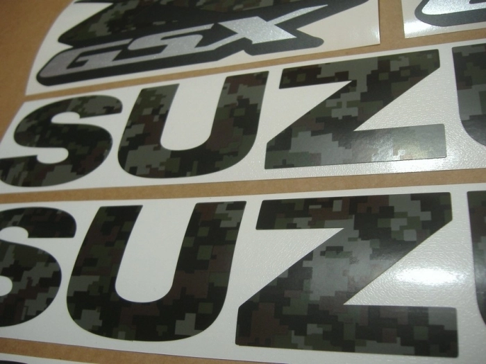 Suzuki GSX-R 750 Universal with Camouflage Vinyl-Sticker