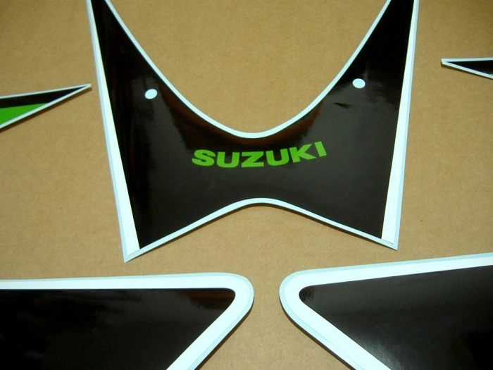 Suzuki GSX-R 1000 2005-2006 with Lime-Green Vinyl-Sticker