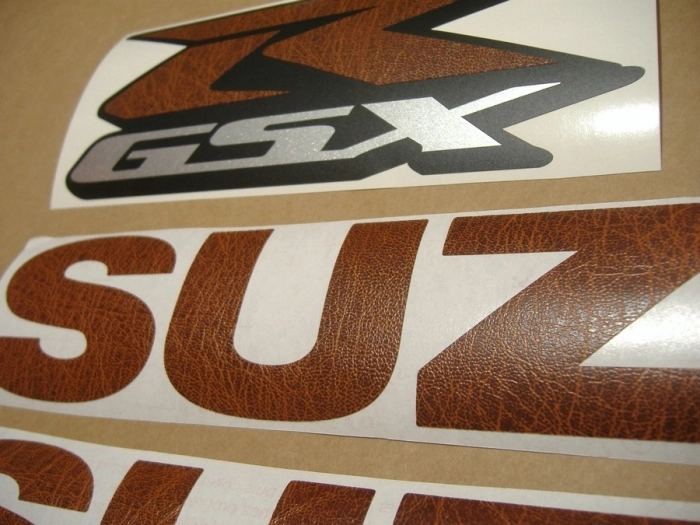 Suzuki GSX-R 1000 Universal with Leather Replica Decal